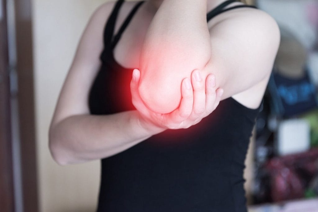 backs-in-action-elbow-injury (1)